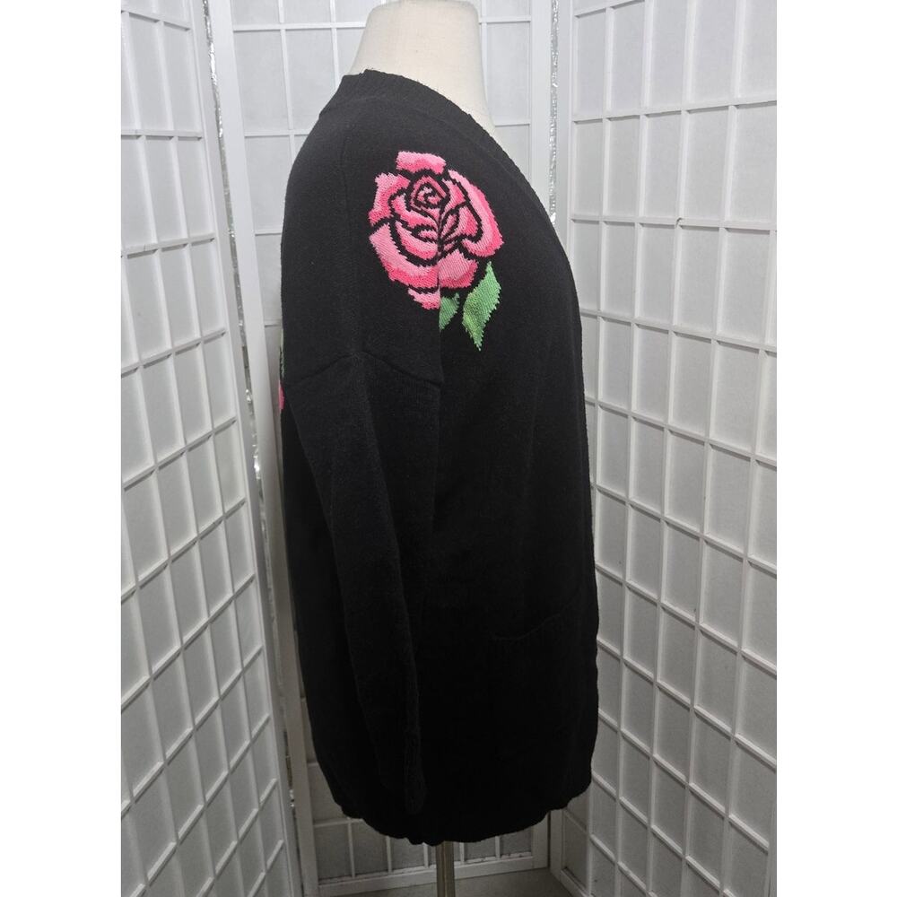 NWT Torrid Floral Embroidered Open Cardigan Sweater Pockets Plus Size: 0X (12) - Picture 4 of 5